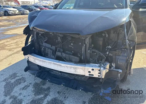 2017 Toyota Highlander Xle z USA, uszkodzony, nr VIN 5TDKZRFH9HS188963